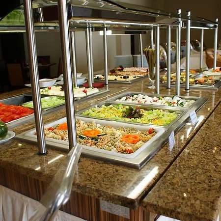 Diva Natalia, Blisko Plazy