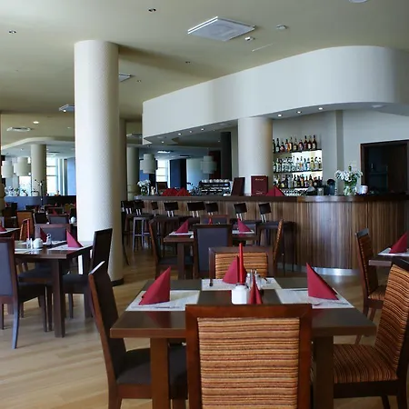 Diva Natalia, Blisko Plazy