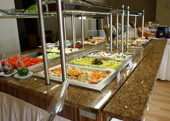 Diva Natalia, Blisko Plazy