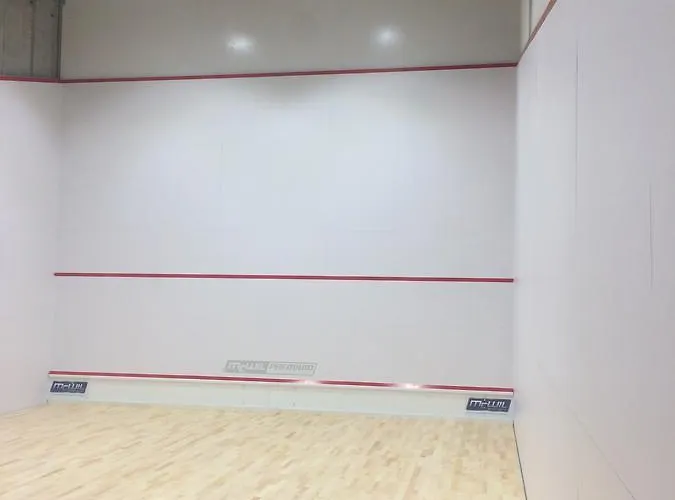 Diva Natalia, Blisko Plazy *